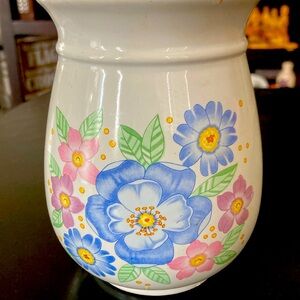 Vintage SJL Floral Pattern Ceramic Canister Made Taiwan 1988